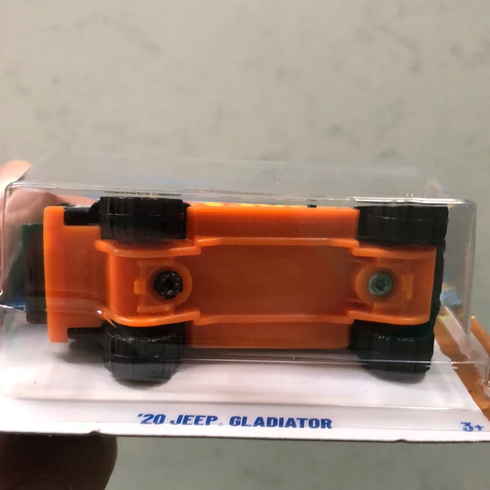 '20 Jeep Gladiator Toy Car - Black and Orange